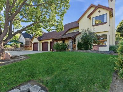 90 Lang Ct