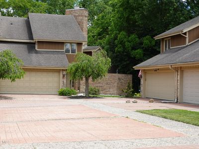 Property at 1677 Wyandotte Blvd, Maumee, OH