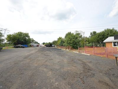 3 Circle Dr