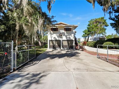 1150 S Stray Oak Ter