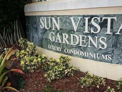 5740 Rock Island Rd #297