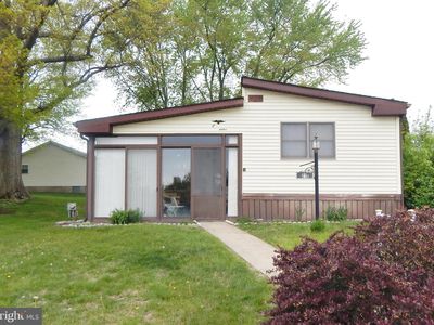 212 Fox Chase Ct