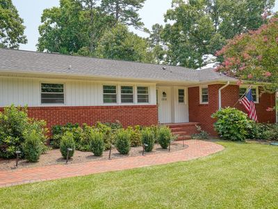 105 Guilford Pl