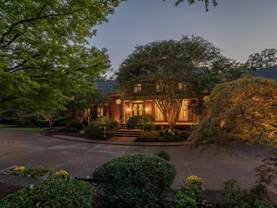 2409 Carters Grove Ln