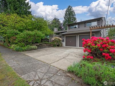 3809 NE 86th Street