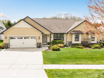605 Pebblestone Cir
