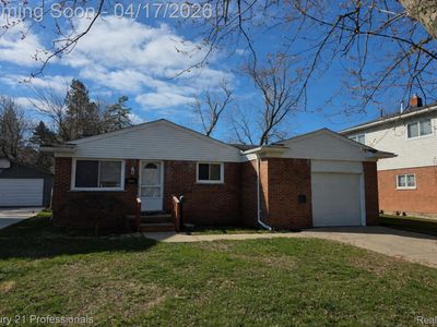 406 Woodlawn Ave