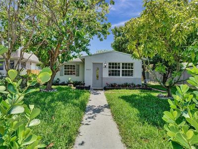 2422 Sherman Street