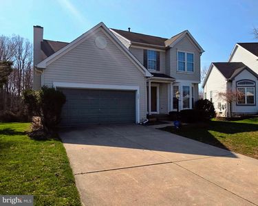121 Europa Blvd