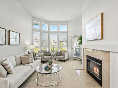 860 Meridian Bay Ln UNIT 323