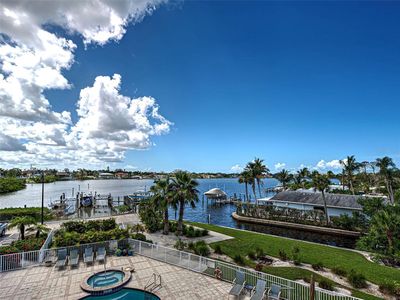 516 S Tamiami Trl #303