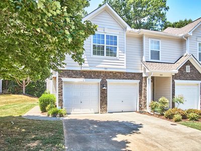 1301 Bartlett Cir