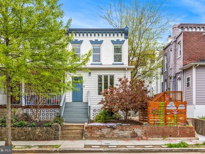 148 Quincy Pl NE