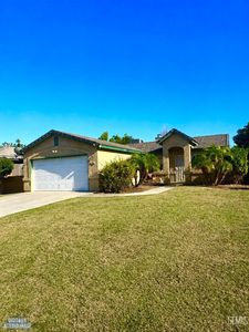 Property at 305 Tanner Michael Dr, Bakersfield, CA