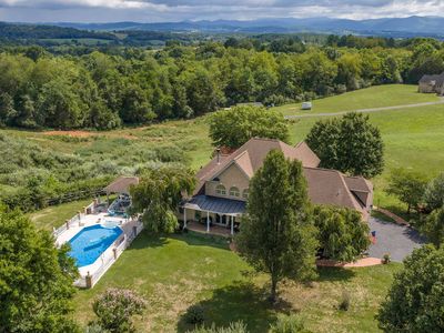 802 Borden Rd