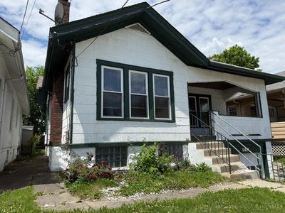 5437 Rolston Ave