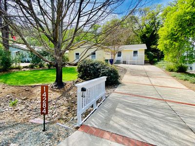 14284 Torrey Pines Dr