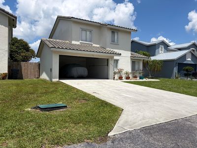 5656 Strawberry Lakes Circle