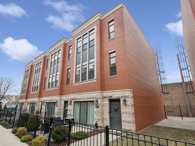 2237 W Coulter St #4