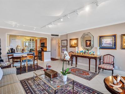 3333 NE 34th St #1106