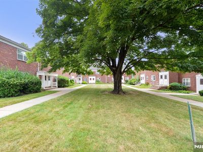 451 Heath Pl APT 8