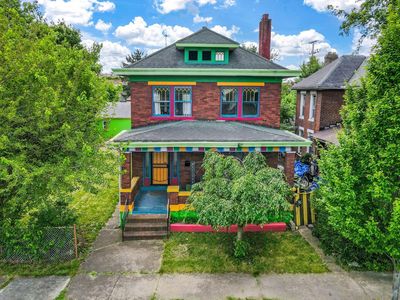 751 Campbell Ave