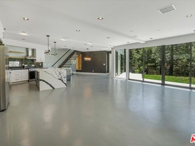 1021 Teakwood Dr