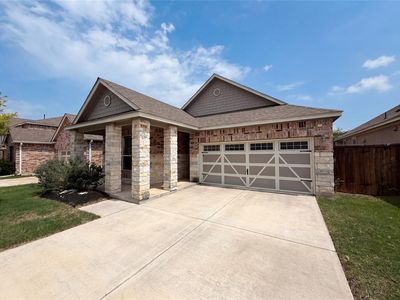401 Fort William St #33