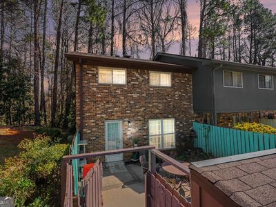 697 Garden Walk Dr