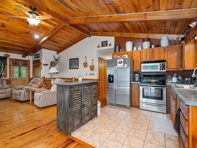 125 Harris Cir