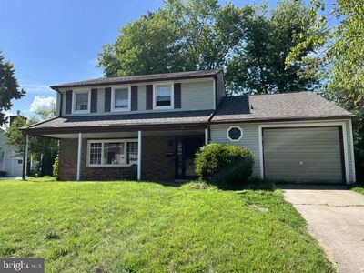 817 Bacon Ave