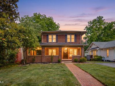 206 E 9th Ave