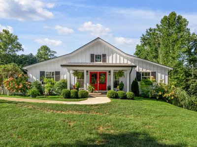 3072 Sugar Creek Pike