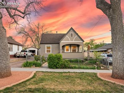 1015 E Moreno Ave