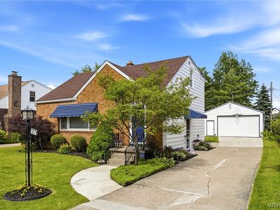 37 Petan Dr