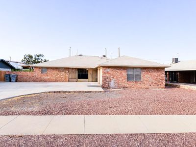 8405 Mettler Dr