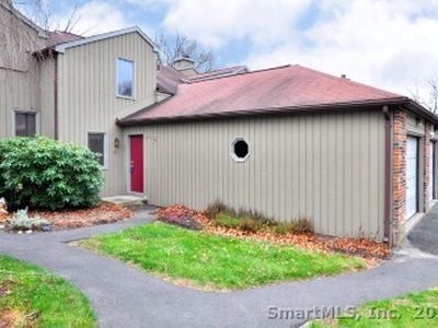 11 Far View Commons #11