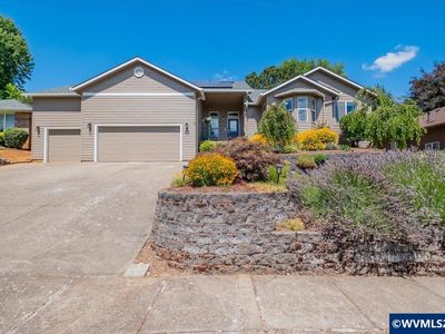 340 Silver Hills Cir SE