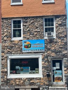104 N 4th St