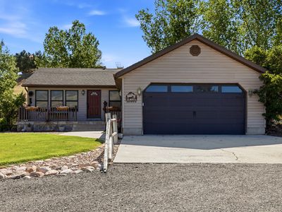 1145 N West Henefer Rd