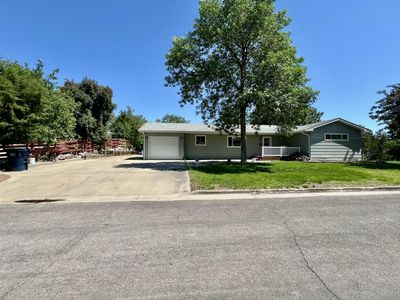 1606 Hilltop Dr