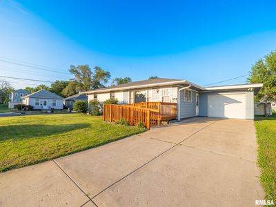 Property at 104 N 12th St, Pekin, IL