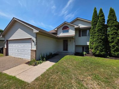 25782 Goldfinch Ave