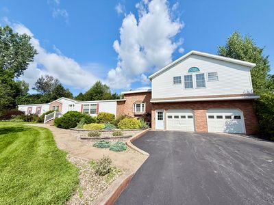 18 Jiguere Ct