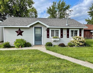 6366 W Houghton Lake Dr