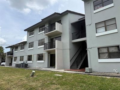 7195 NW 179th St APT 211