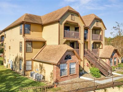 400 Lake Placid Ct UNIT 103