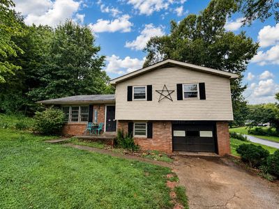 Property at 341 Twin Rivers Dr, Bronston, KY
