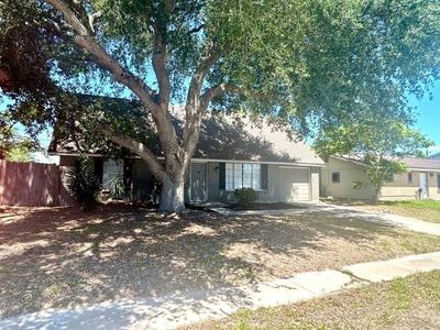 3426 Charlotte Dr