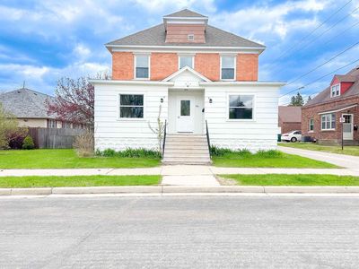 910 Wells Street